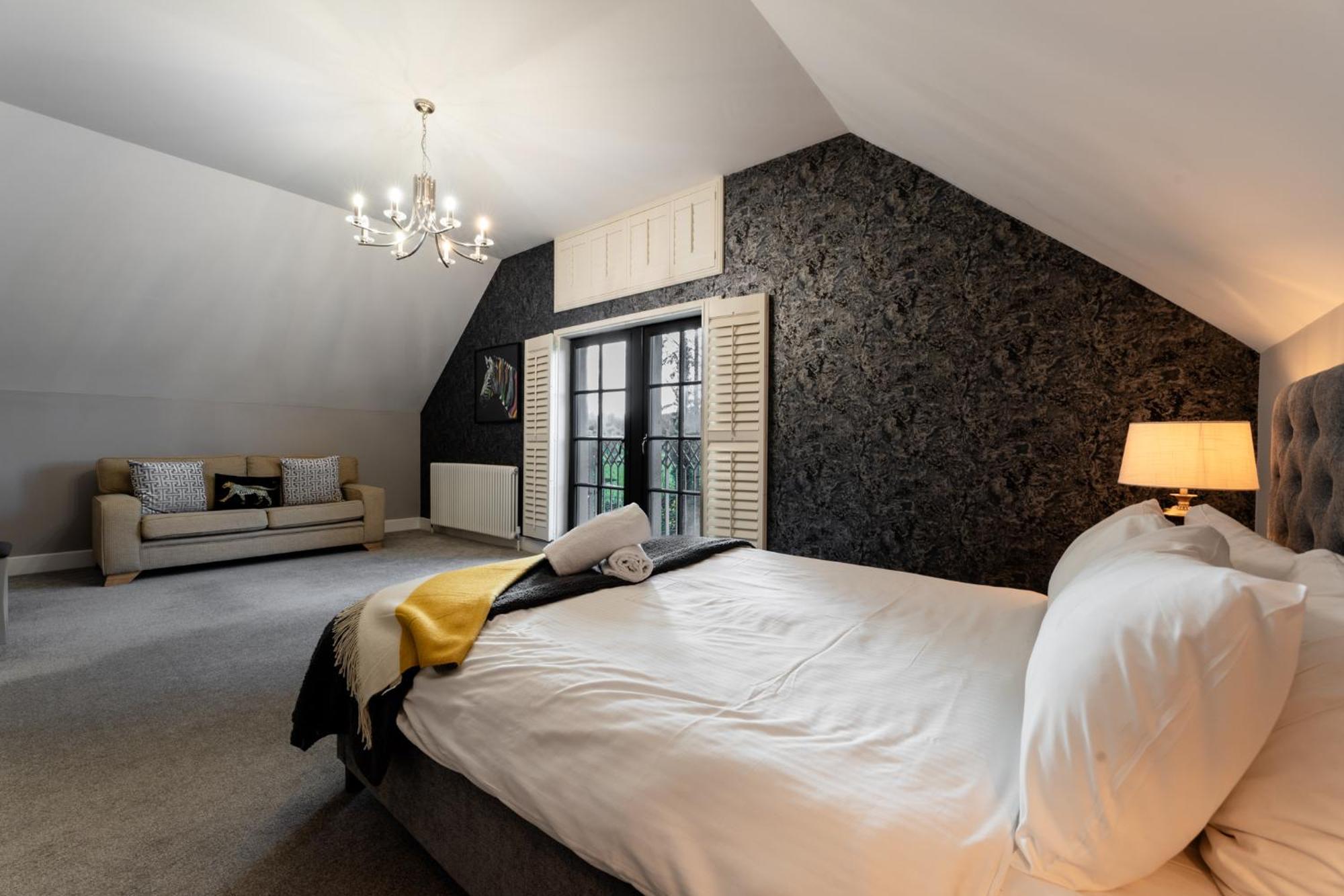 Escape Ordinary At Lough Erne Golf Village 에니스킬런 외부 사진